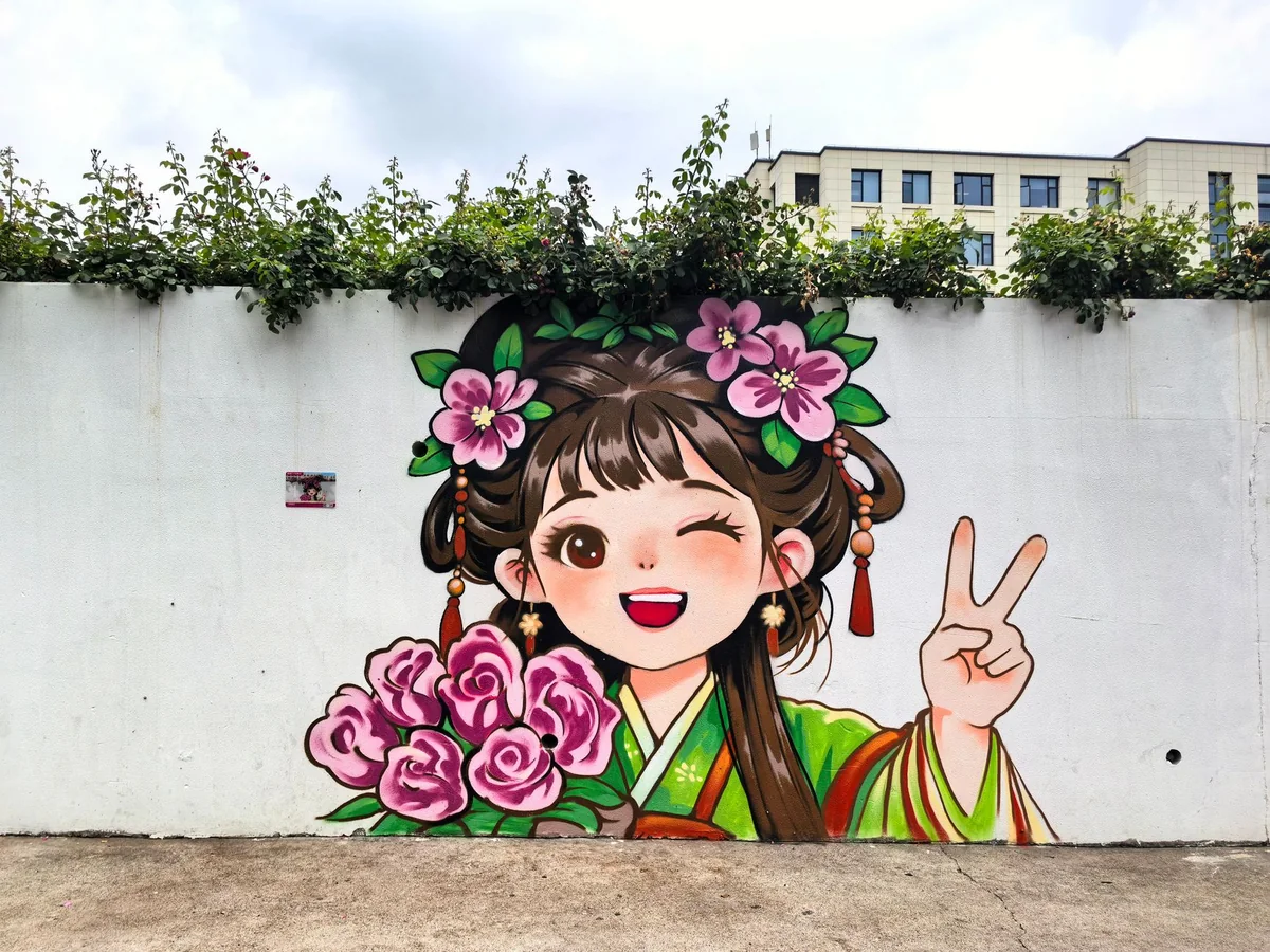 专题片单“城市一夜”的封面，呈现夜间城市纪实视频的画面方向
